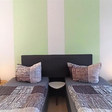 Apartment Fuer Bis Zu 7 Personen Mit Balkon 哈尔伯施塔特 外观 照片