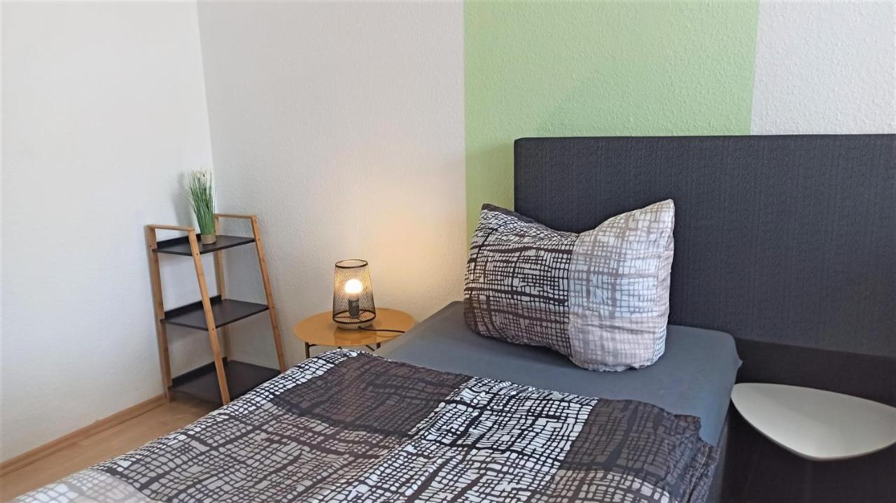 Apartment Fuer Bis Zu 7 Personen Mit Balkon 哈尔伯施塔特 外观 照片