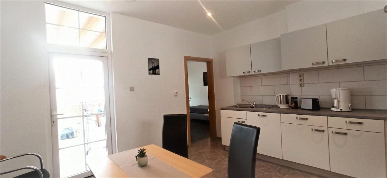 Apartment Fuer Bis Zu 7 Personen Mit Balkon 哈尔伯施塔特 外观 照片
