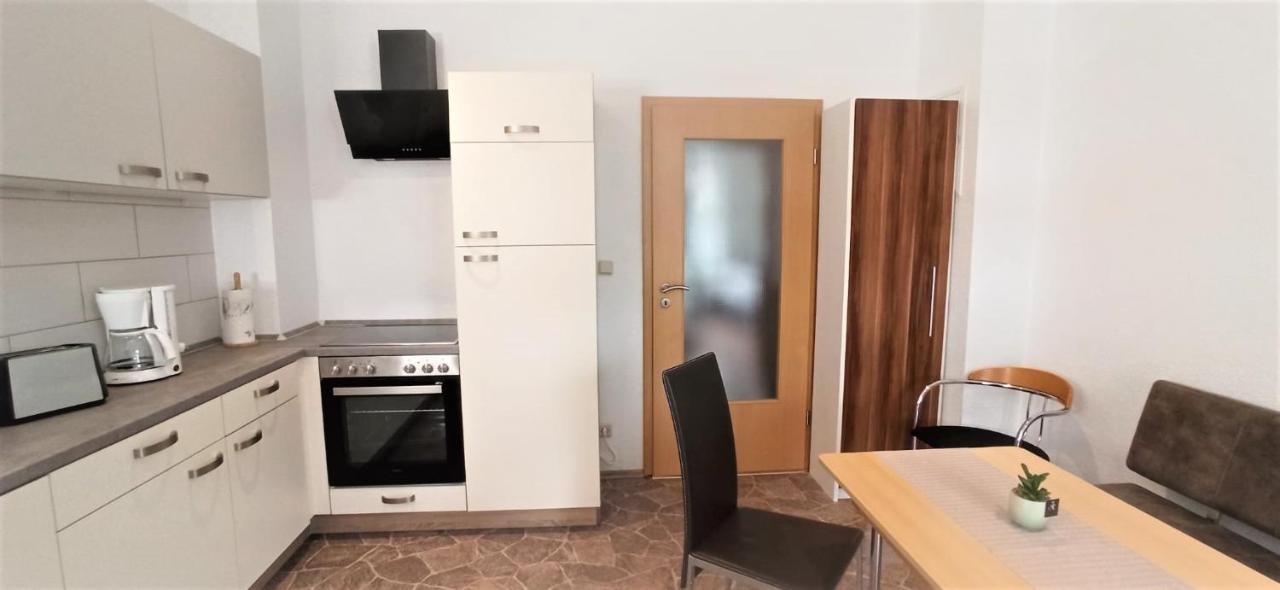 Apartment Fuer Bis Zu 7 Personen Mit Balkon 哈尔伯施塔特 外观 照片